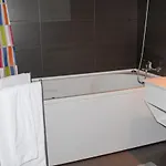 Brown Cozy Лісабон