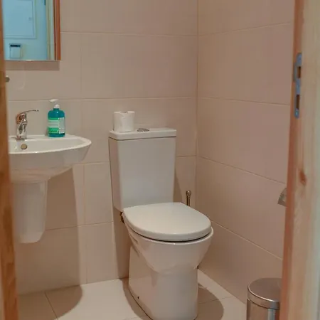 Brown Cozy Apartment Lissabon