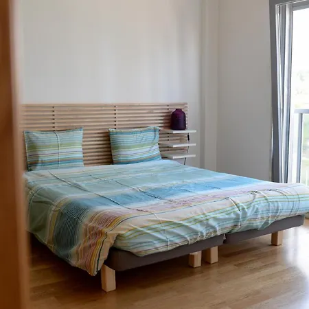 Brown Cozy * Лісабон